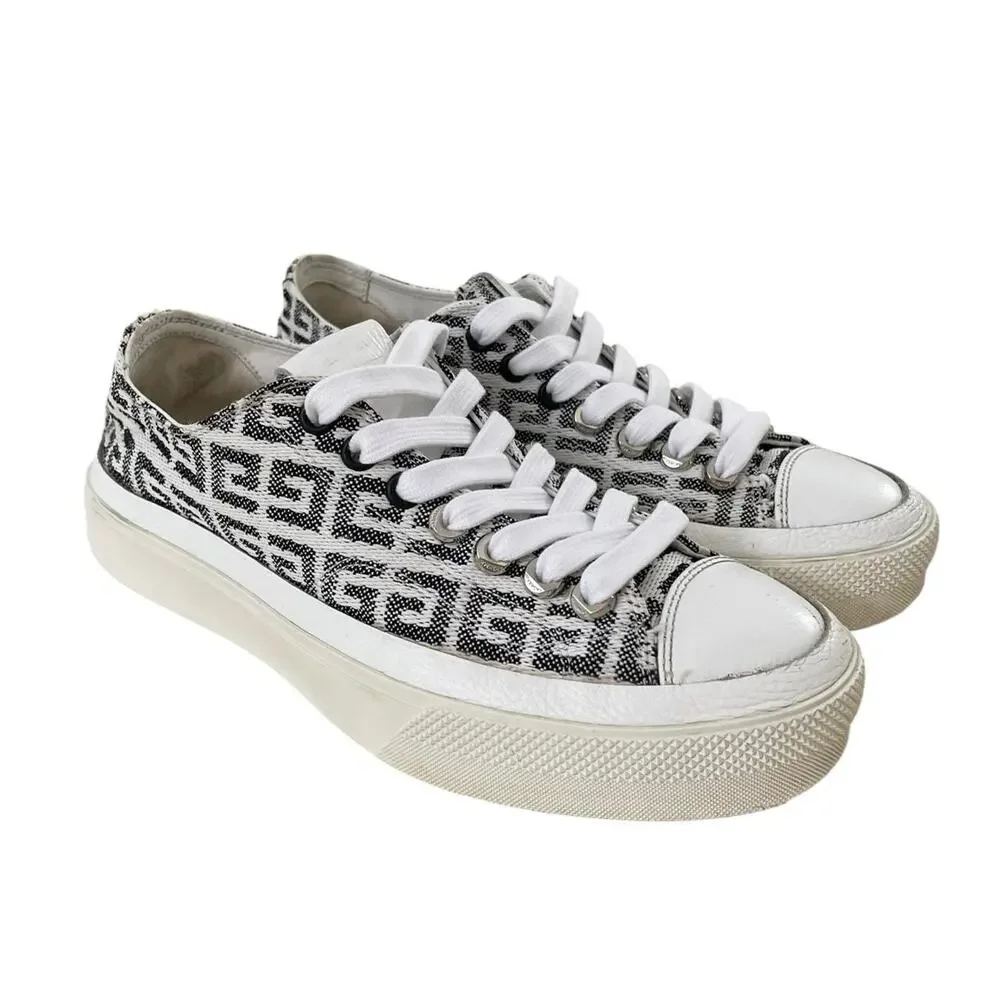 Preowned Givenchy black & white 4G Jacquard City Sneakers sneakers Women Size 36